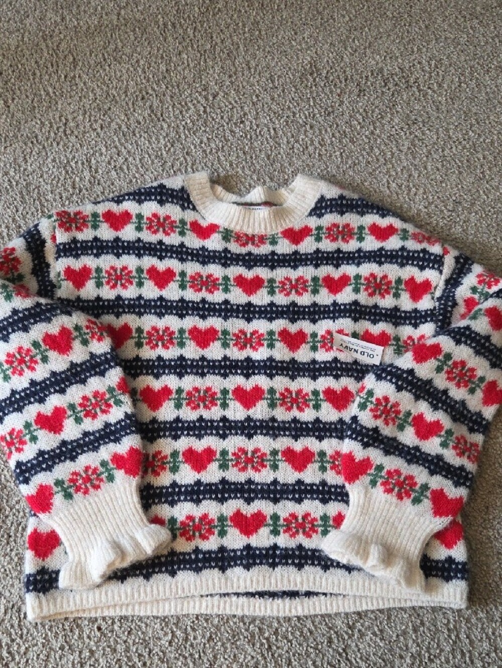 Old Navy Vintage Look Fair Isle Heart Pattern Sweater NWT Medium
